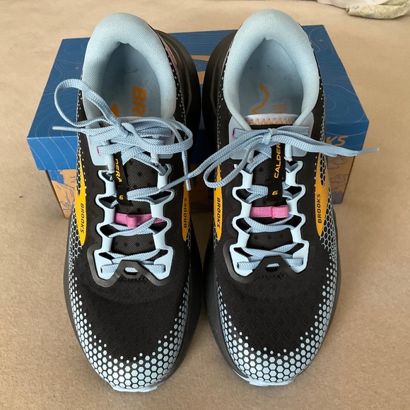 Brooks Caldera 6 Ultra Trail Sneakers - Picture 1 of 4